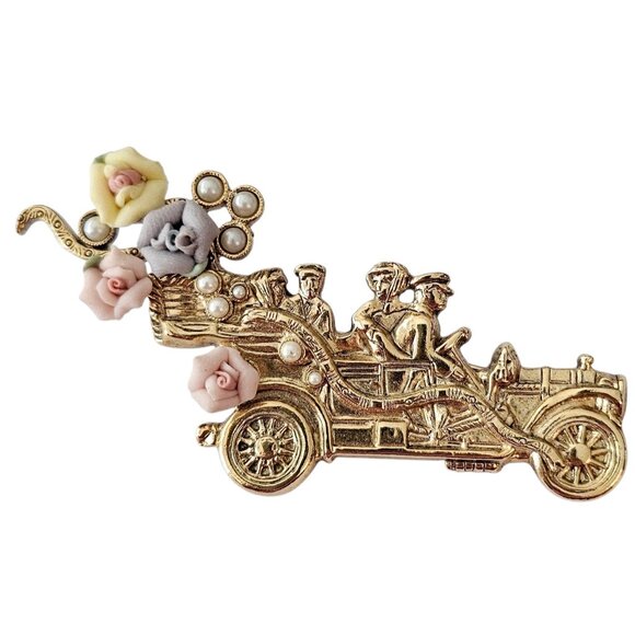 1928 Brand Porcelain Rose Car, Lady Passenger Driver Brooch Faux Pearl Pin - Picture 1 of 7